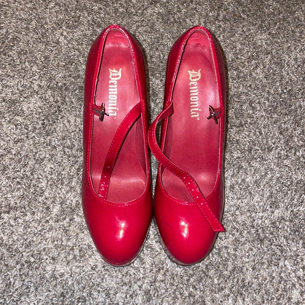 Hot red dance shoes 👠🌶